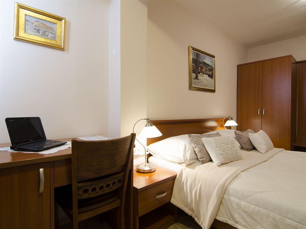 Hotel Villa Harmony - Free Parking Sarajevo Exterior photo