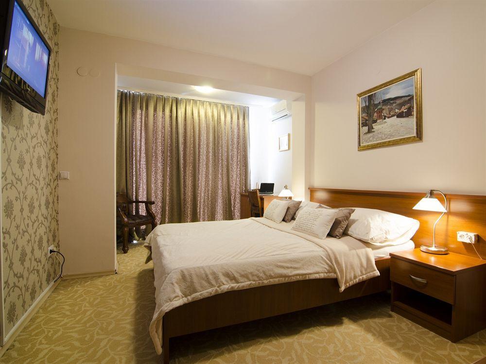 Hotel Villa Harmony - Free Parking Sarajevo Exterior photo